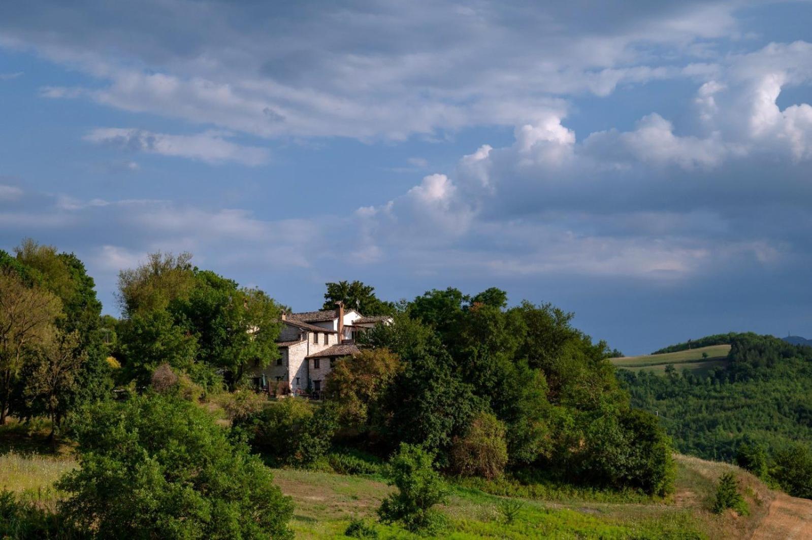Agriturismo Il Fienile Di Ca Battista Cagli Exterior photo